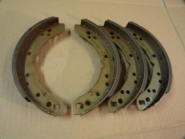 Jeu 4 mâchoires AR Ford Anglia (échange standard)